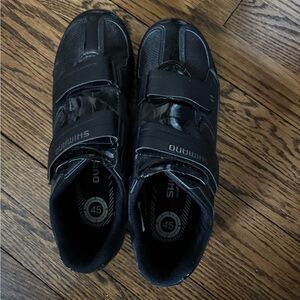 Shimano Men's Black Athletic Cycling Shoes